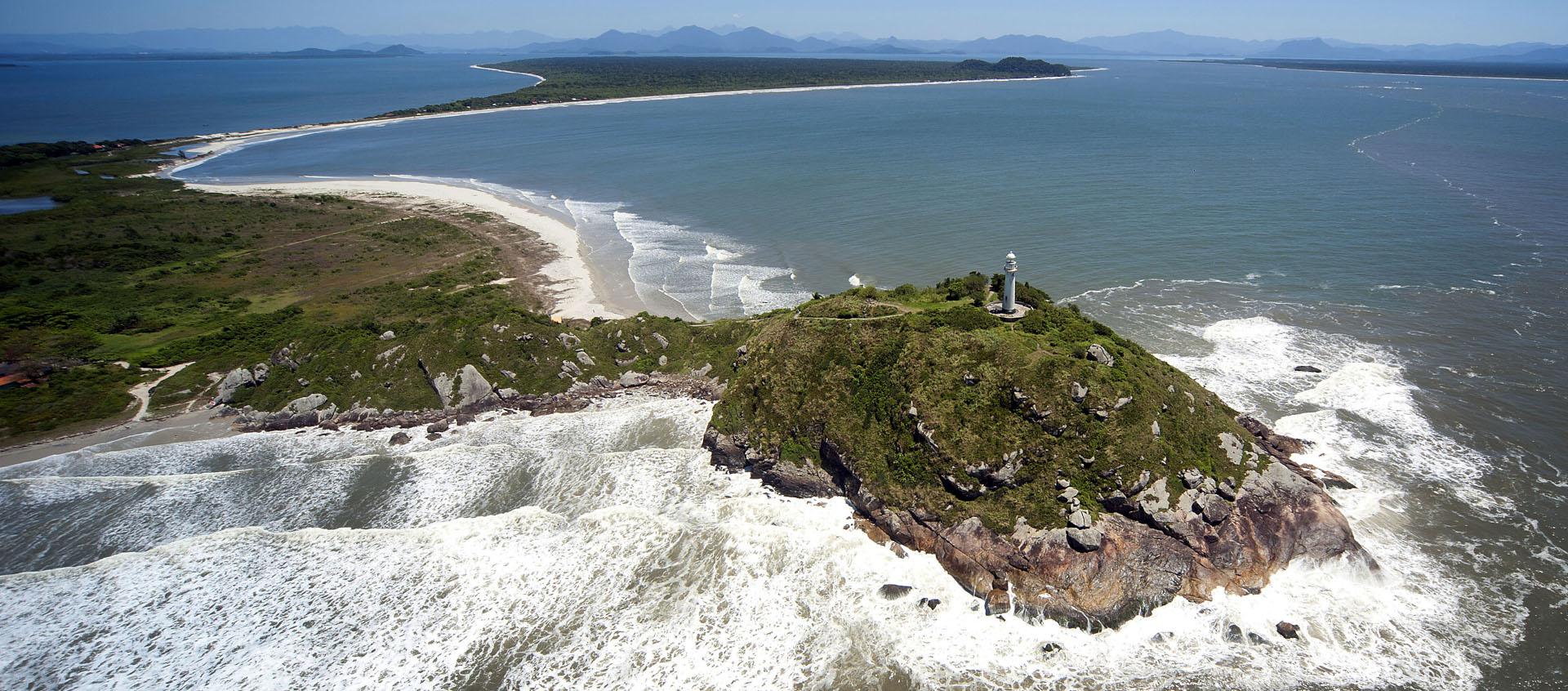 Como ir de Curitiba à Ilha do Mel: veja o caminho, onde embarcar e como funciona a travessia — Quanto tempo separe para a viagem?