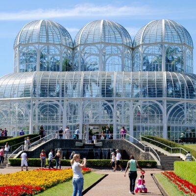 Estufa do Jardim Botânico de Curitiba: conheça a história e a arquitetura de um dos símbolos da cidade