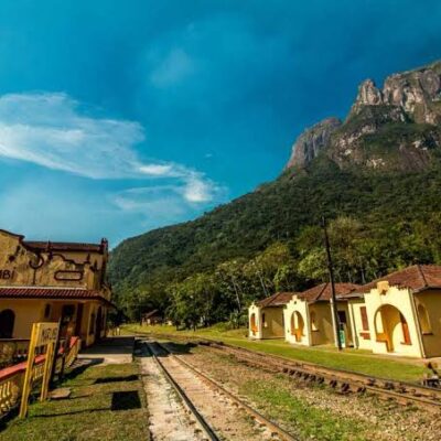 Pico do Marumbi: por que essa montanha é considerada um símbolo do montanhismo no Paraná
